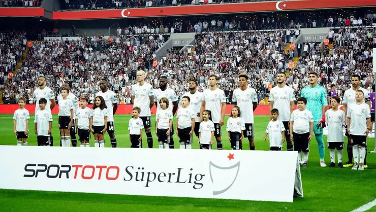Beşiktaş, Başakşehir maçına 5 eksikle çıktı