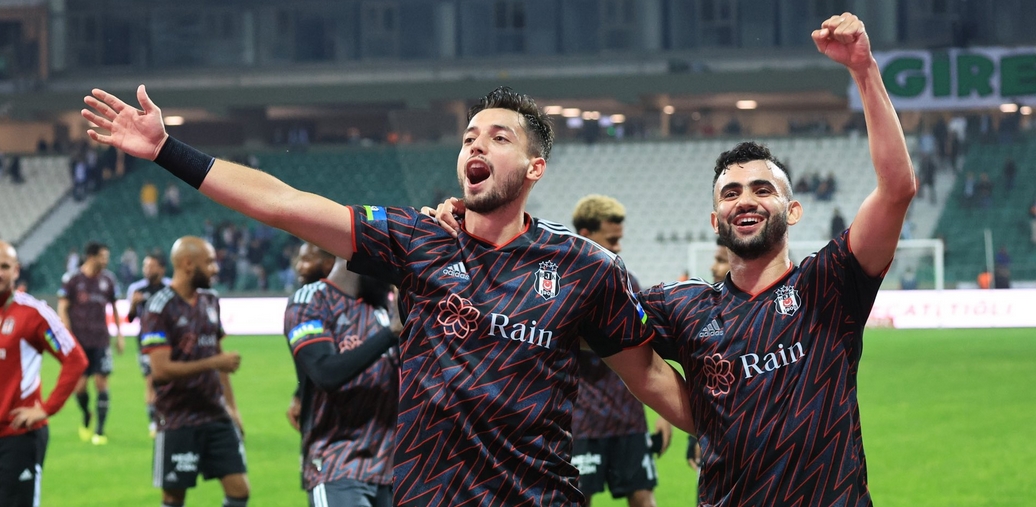 Beşiktaş'ın kahramanı Tayyip Talha Sanuç!