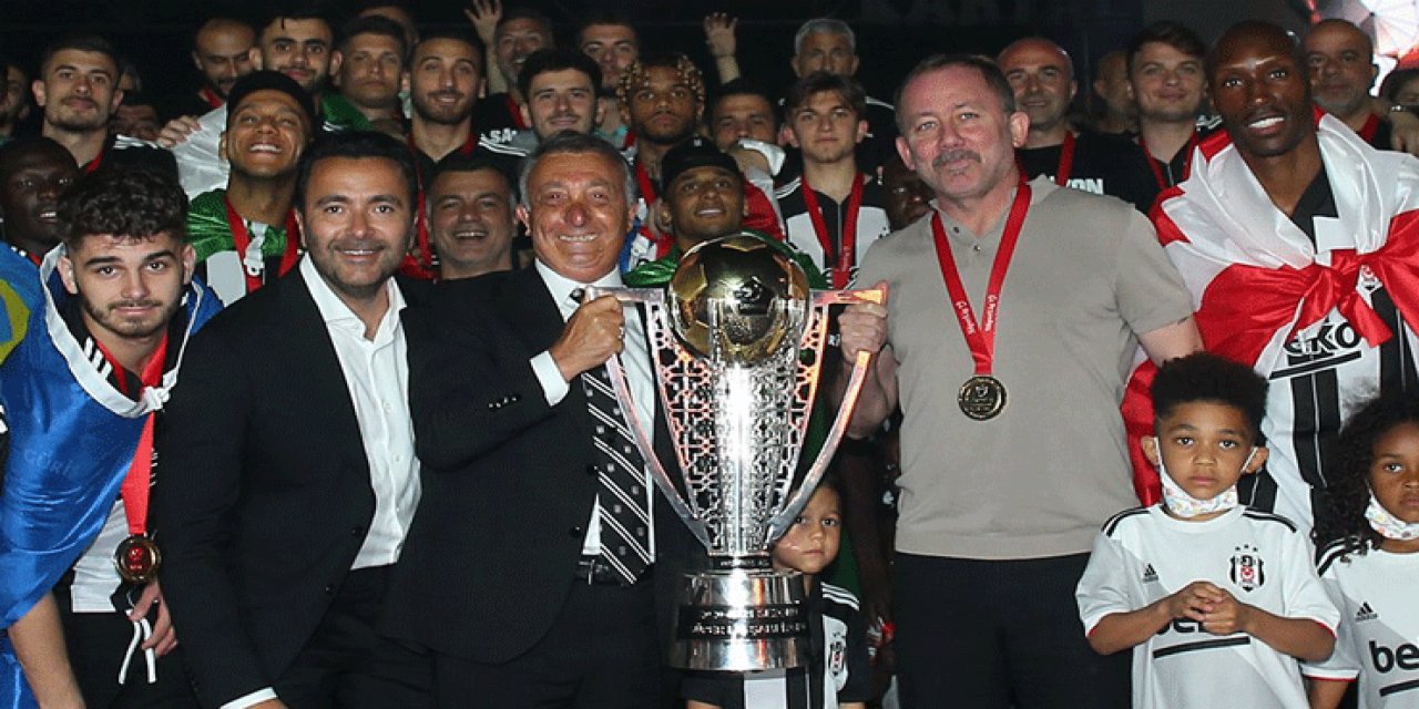Beşiktaş'ın gündemindeki Sergen Yalçın resmen açıkladı!