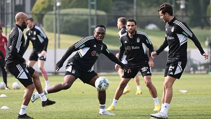 Beşiktaş Galatasaray derbisi hazırlıklarını sürdürdü