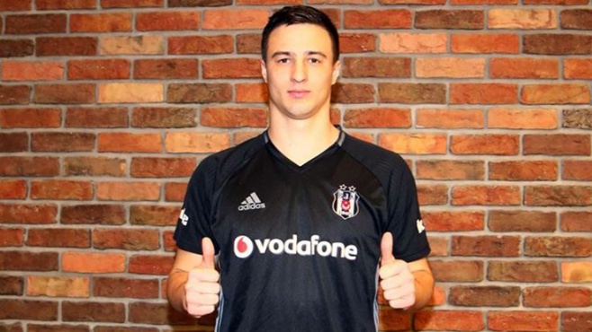 Gökhan Keskin: "Mitrovic'e kefilim!"