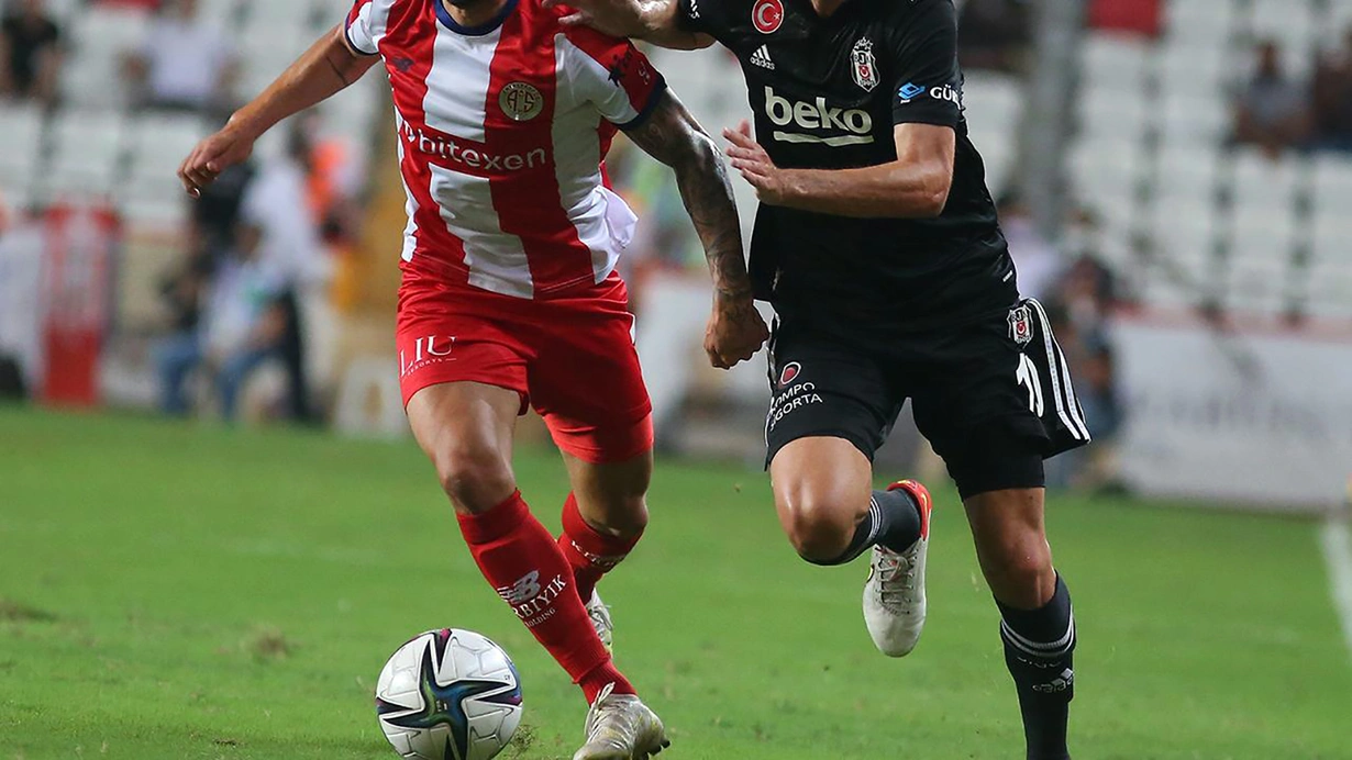 Beşiktaş - Antalyaspor maçı ertelenecek mi?