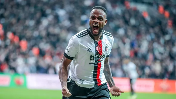 Beşiktaş'a Cyle Larin piyangosu
