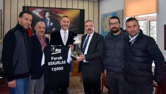 Balıkesirli Beşiktaşlılardan nezaket ziyareti