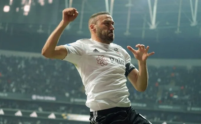 Cenk Tosun: "Hala yarışın içindeyiz"
