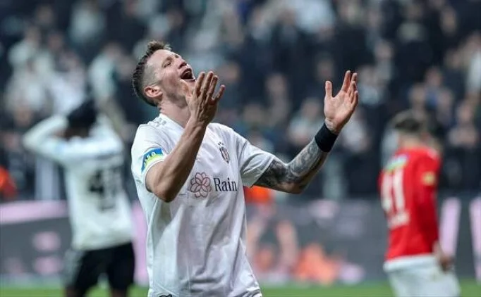 Babel'den Weghorst - Aboubakar yorumu