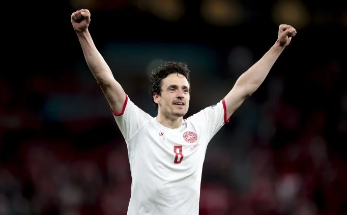 Beşiktaş'ta orta sahaya sürpriz isim; Delaney