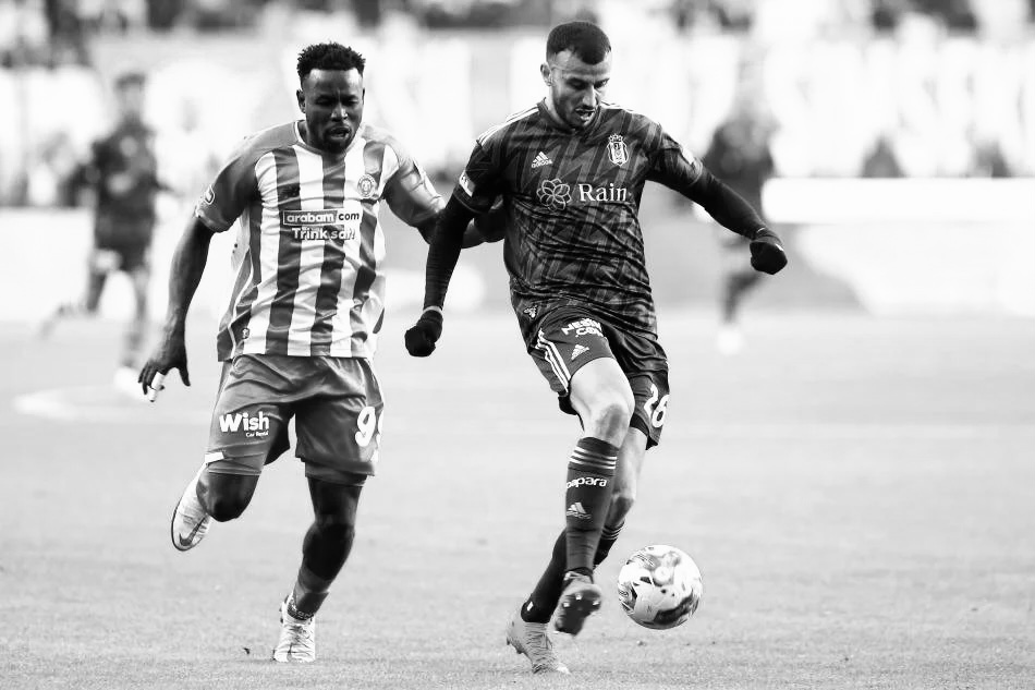 Juventus'a Romain Saiss önerisi
