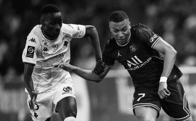 Beşiktaş'a Premier Lig'den orta saha!