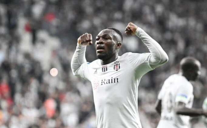 Beşiktaş'ta Muleka'nın satışı için umutlu bekleyiş