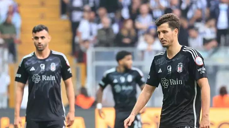 Beşiktaş'a iki kötü haber!