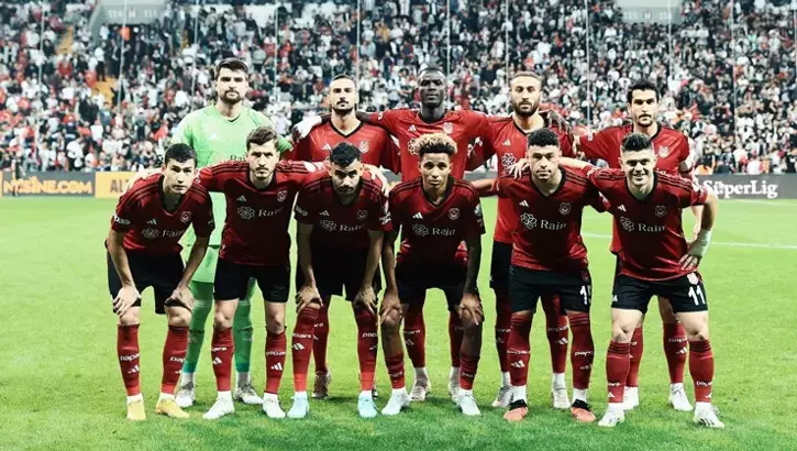 Beşiktaş'ta yıldız oyuncunun sözleşmesi dondurulacak!