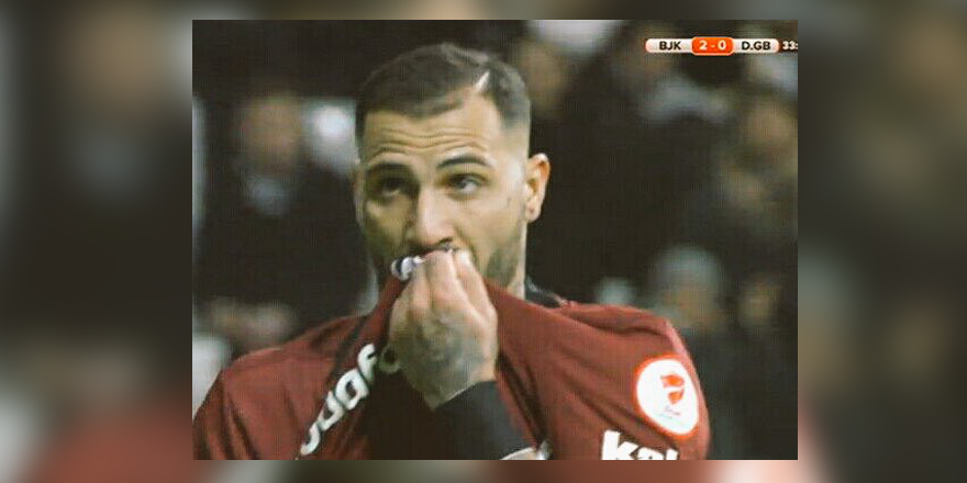 Quaresma'nın gol sevinci armayı öperek oldu