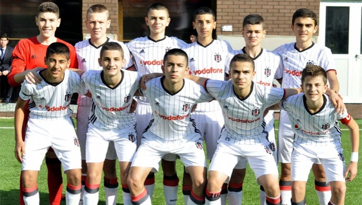 Beşiktaş'tan Ümraniye'ye gol yağmuru