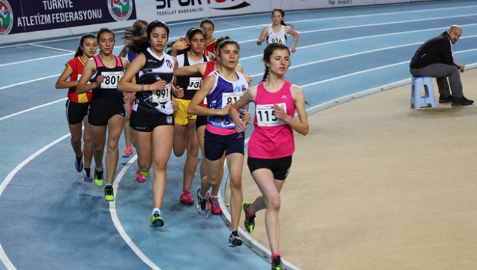 Atletizmde 3 ayrı ikincilik