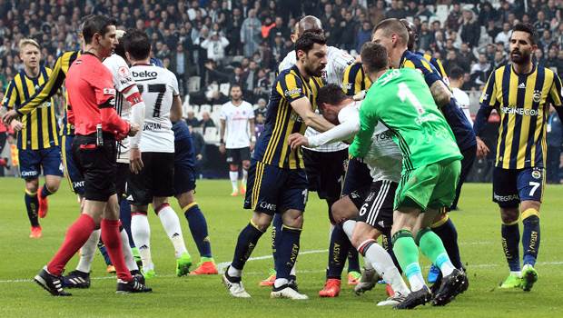 Beşiktaş-F.Bahçe maçının gözlemcisi hakkında şok iddia!