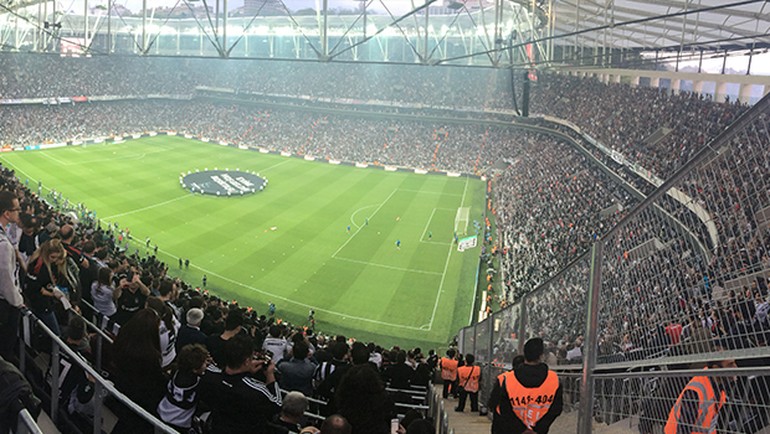 Vodafone Arena'da şov zamanı