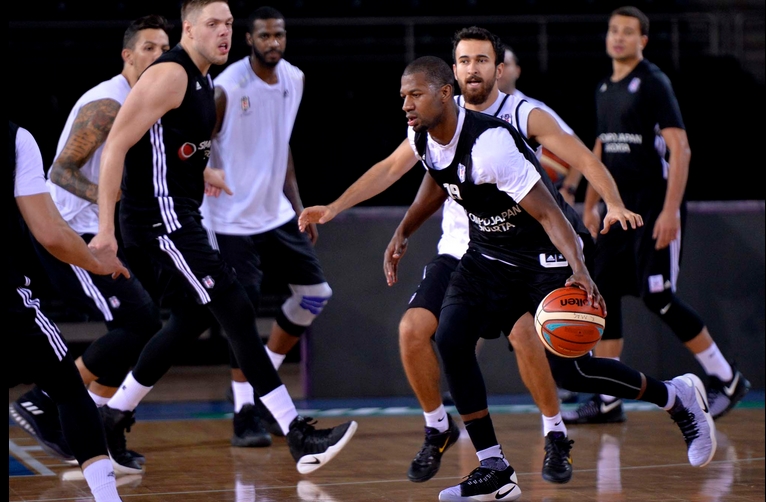 Beşiktaş Sompo Japan maça hazır