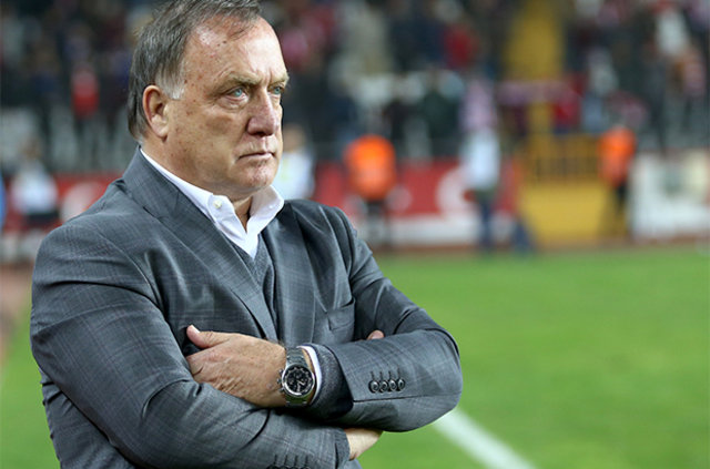 Beşiktaş'tan Dick Advocaat'a sert sözler