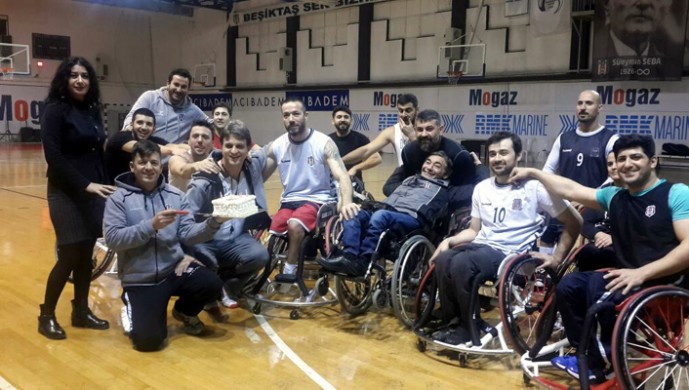 Tacettin Çıpa'ya doğum günü kutlaması