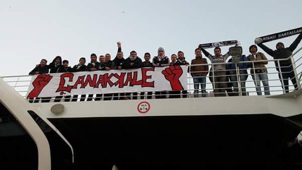 Beşiktaş taraftarından depremzedelere destek!