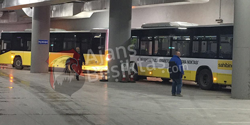 Taraftarları taşıyacak otobüsler Vodafone Arena'ya geldi