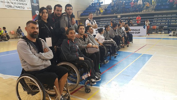 Beşiktaş 3'ncülük ödülünü aldı