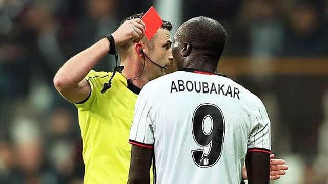 Aboubakar kaç maç ceza alacak?