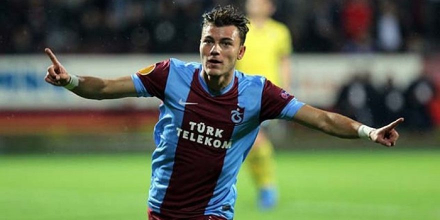 Trabzonsporlu futbolcu Beşiktaş'ın tribünlerini beğendi