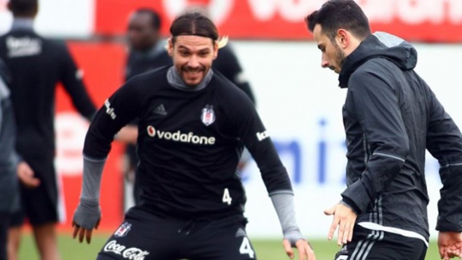 Demba Ba ve Ersan Gülüm için en kritik dönem!