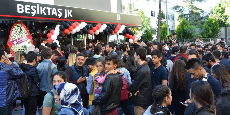 Kartal Yuvası'nda rekor sesleri! Bordo forma sürprizi...