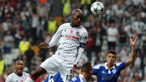 Atiba 100. lig maçına çıktı