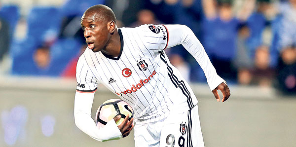 Senegal'in umudu Demba Ba