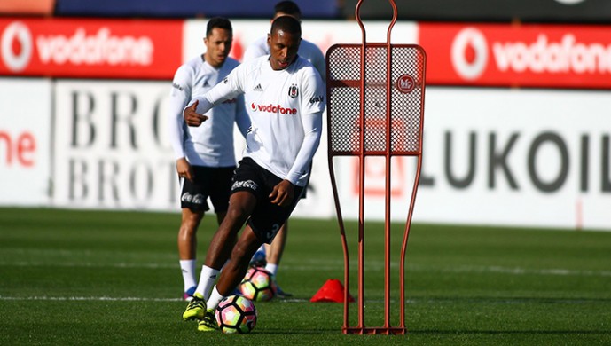 Beşiktaş'ta derbi hazırlıkları sürüyor... İşte antrenmandan notlar