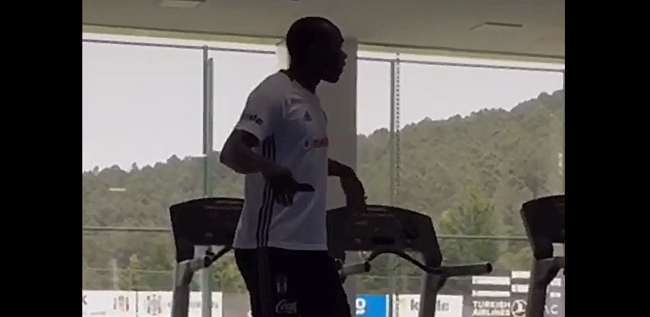 Aboubakar'dan dans şov (VİDEO)