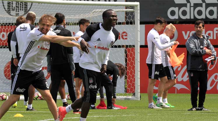 Caner tamam, sıra Aboubakar'da