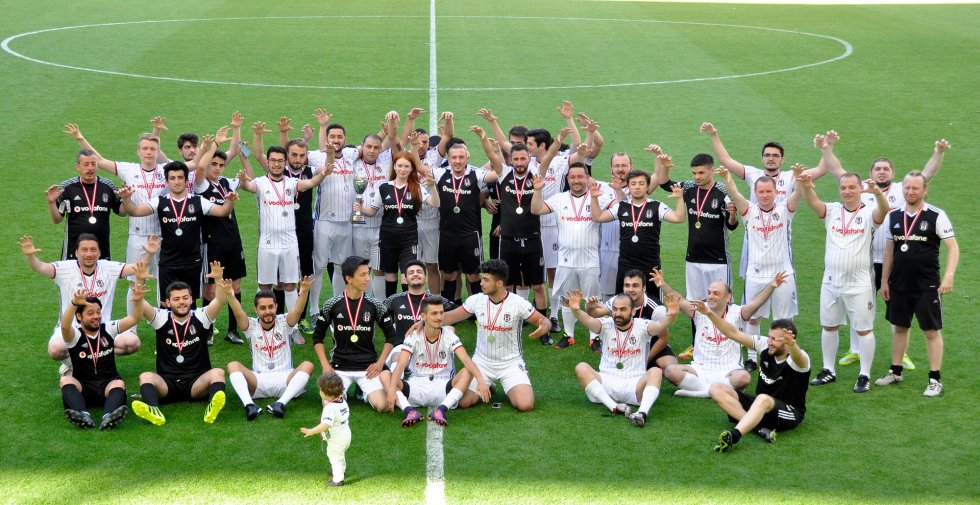 Vodafone Karakartal Aboneleri Vodafone Park’ta Hatıra Maçı Oynadı
