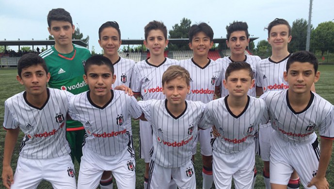 Beşiktaş U13 Takımı'ndan farklı galibiyet