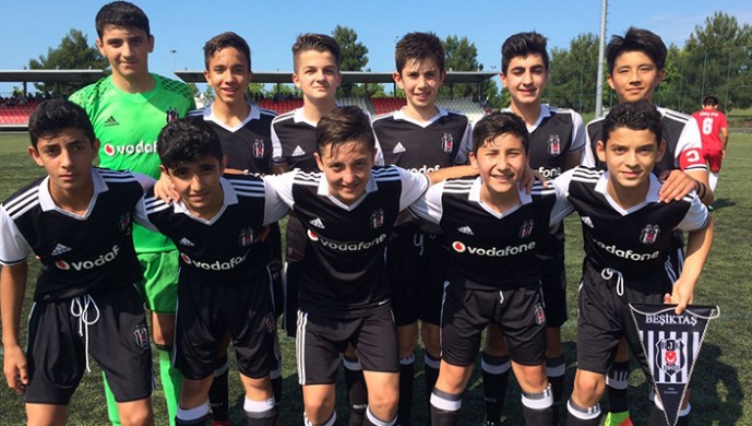 Beşiktaş:4 - Kocaeli Güneşspor:0 (U-13)