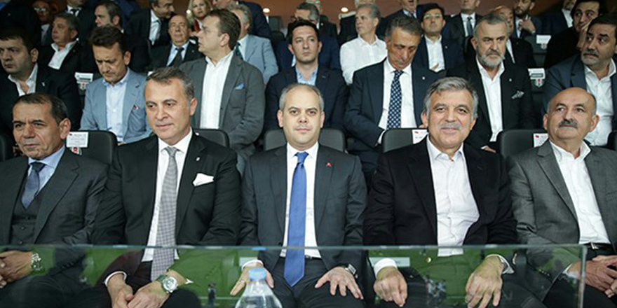 Siyasiler de derbideydi