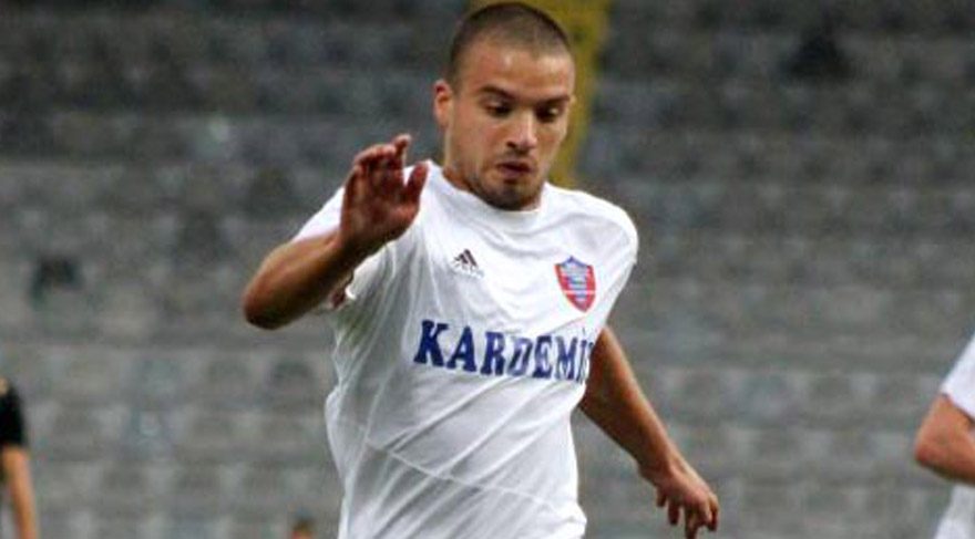 Karabükspor'da Beşiktaş maçı öncesinde o isimle yollar ayrıldı!
