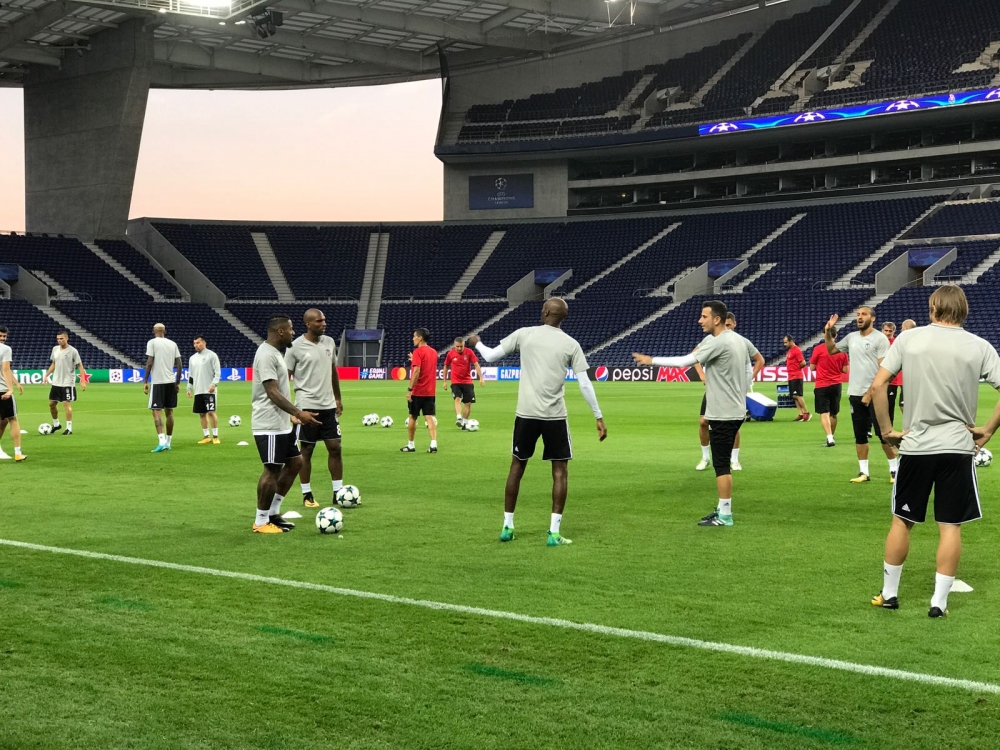 İşte Beşiktaş'ın Dragao Stadı'ndaki idmanından kareler! - Görsel 13