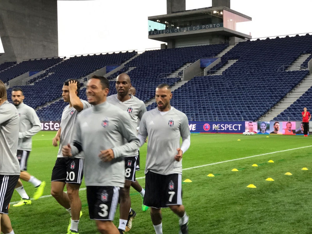İşte Beşiktaş'ın Dragao Stadı'ndaki idmanından kareler! - Görsel 16