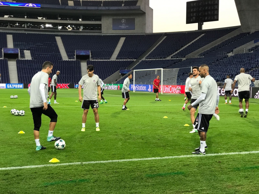 İşte Beşiktaş'ın Dragao Stadı'ndaki idmanından kareler! - Görsel 17