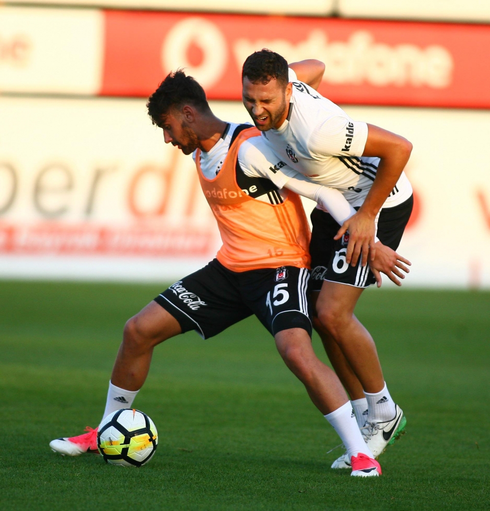 İşte Beşiktaş idmanından kareler! - Görsel 17