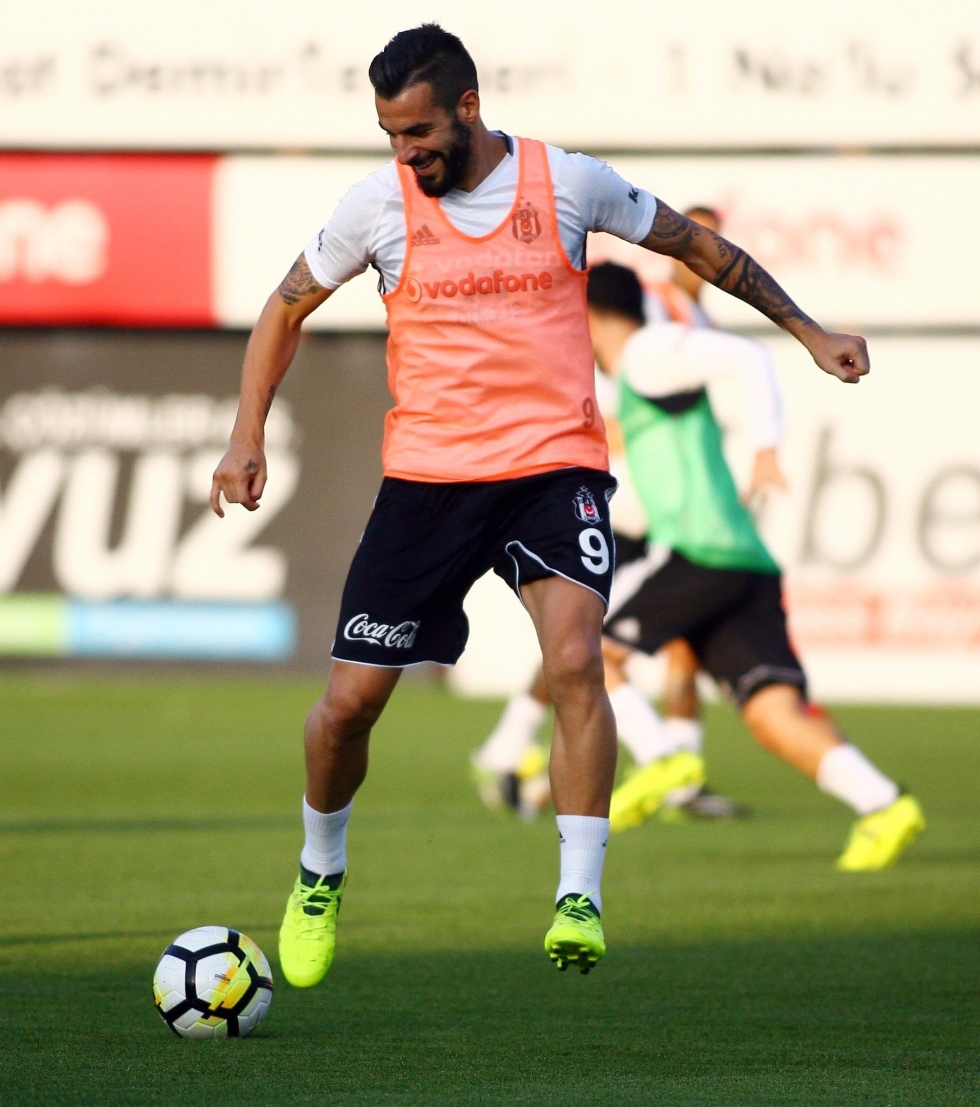 Beşiktaş, Konyaspor hazırlıklarını sürdürüyor - Görsel 11