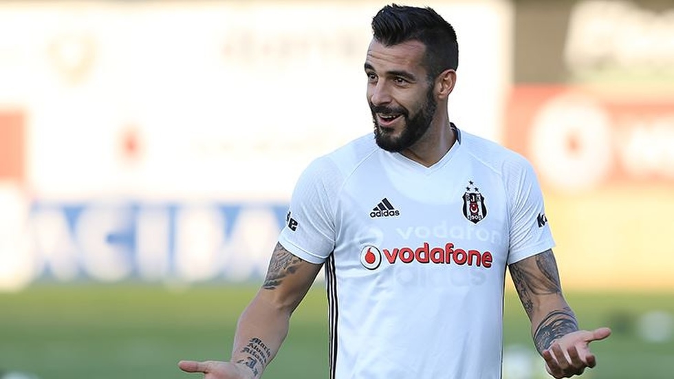 Fenerbahçe-Beşiktaş derbisinde ilk kez forma giyecek futbolcular - Görsel 3