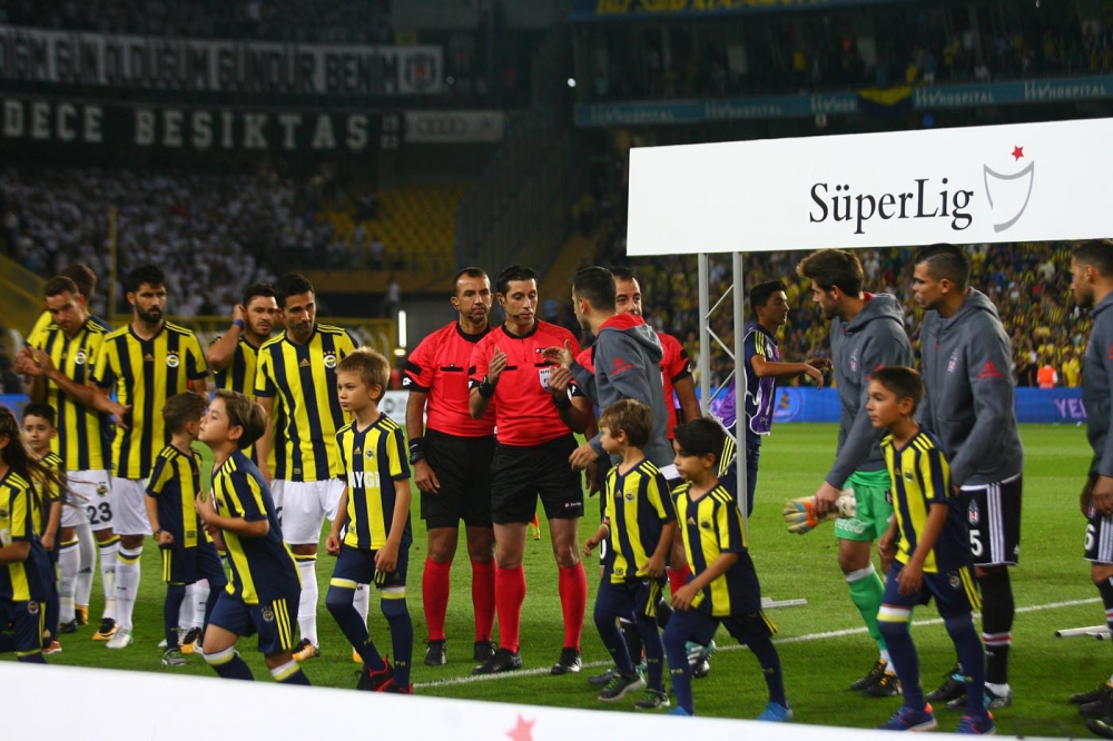 İşte Fenerbahçe-Beşiktaş mücadelesinden kareler! - Görsel 16