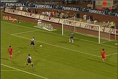 Sergen Yalçın'ın futbolculuk kariyerine yurt dışından bir bakış! - Görsel 28