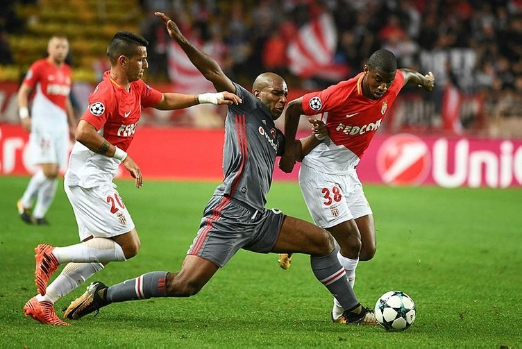 Beşiktaş, Avrupa basınında manşetleri süslüyor - Görsel 15